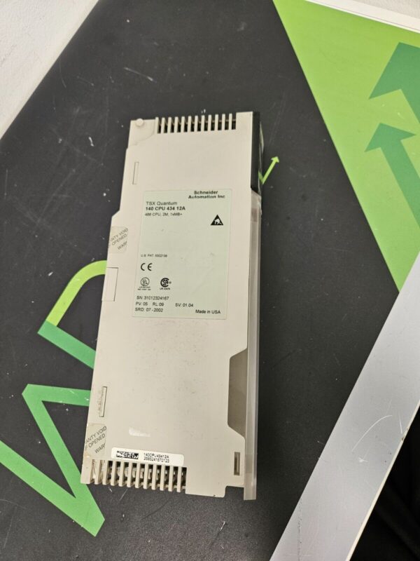 Schneider Automation 140 CPU 434 12A 486 CONTROLLER Defekt - nur für Ersatzteile