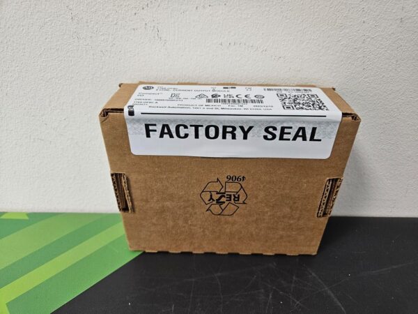 Allen-Bradley 1769-OF8C Output Module  Neu versiegelt Baujahr Dezember 2023